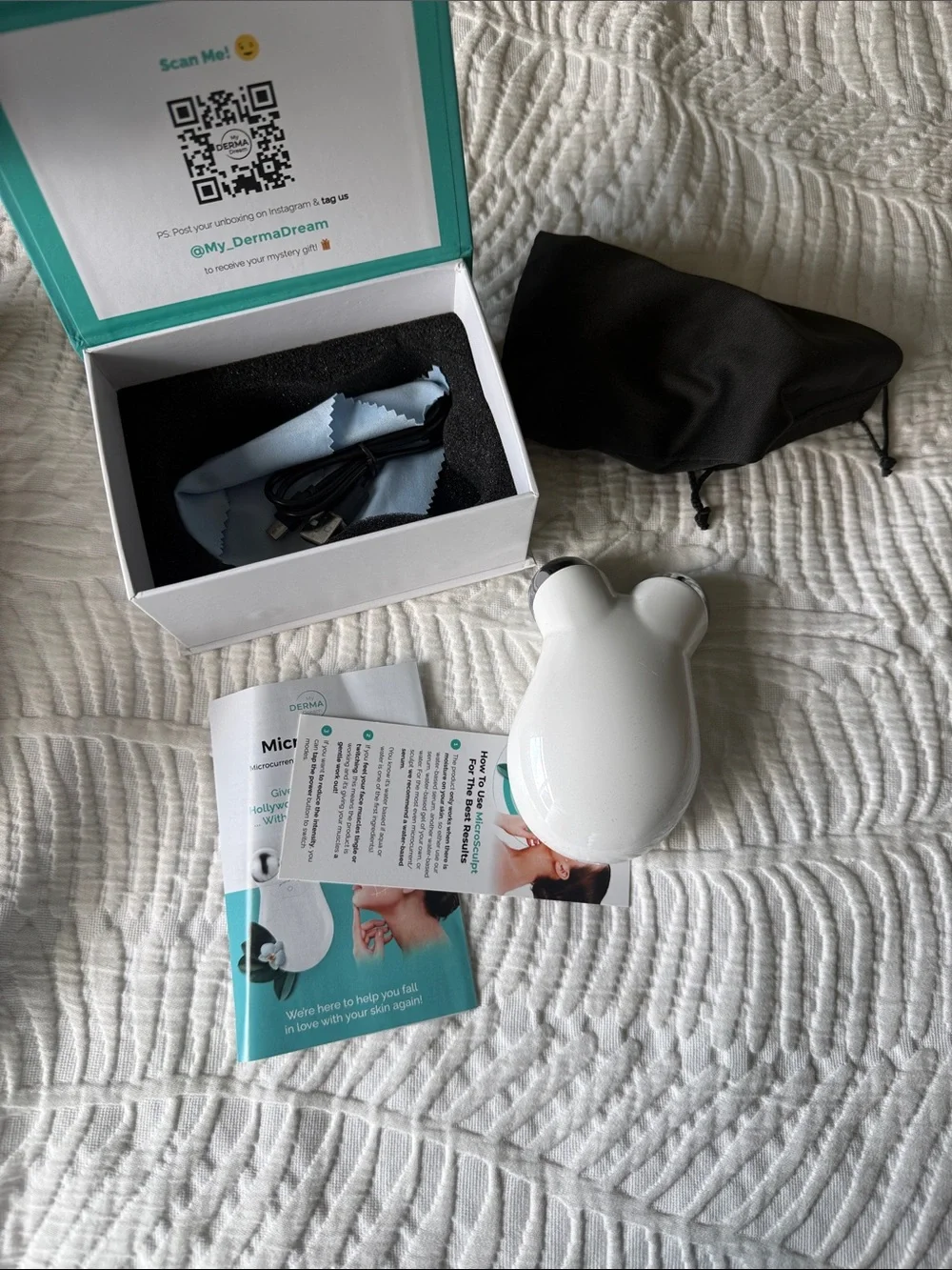 MicroSculpt Microcurrent Facial Sculpting Device - White/Teal